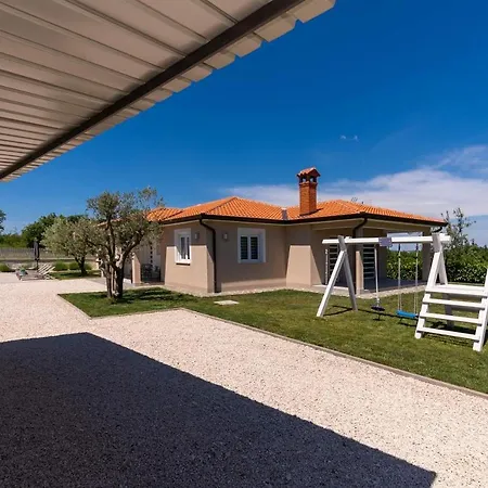 Olea Visinada Casa de Férias
