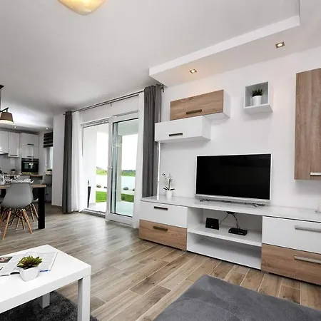 Holiday home Olea Visinada